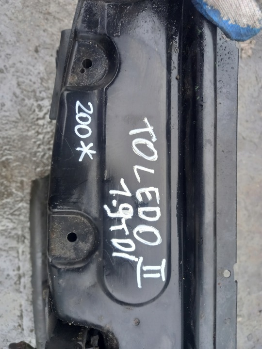 фото №8, Передняя панель усилитель лобовое seat toledo ii 1.9