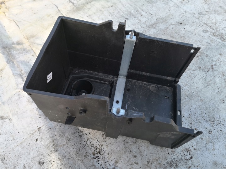 фото №1, Основание акумулятора ford kuga mk2 focus mk3 сцепление am51-10723-ad