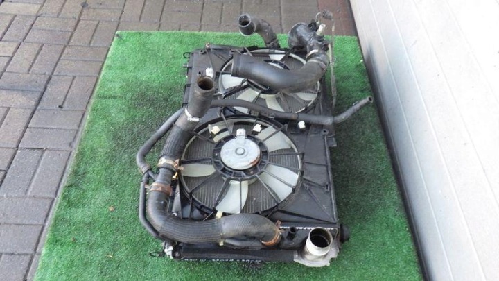фото №6, Радиатор основний  кондиционера toyota rav4 iii 2.2 d-cat 422750-1372