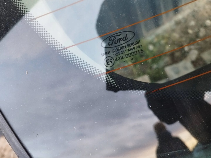 фото №7, Ford focus 2010 кришка багажника комплектна