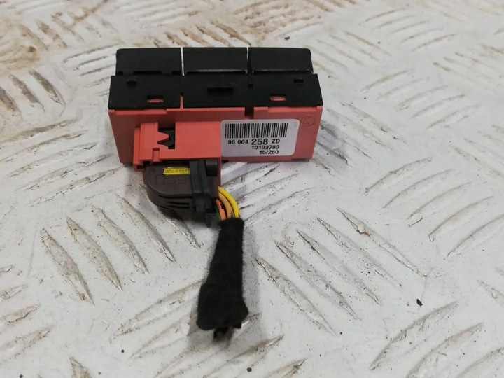 фото №2, Панель переключатель pdc esp eco 96664258zd citroen c4 ii ds4 рестайлинг