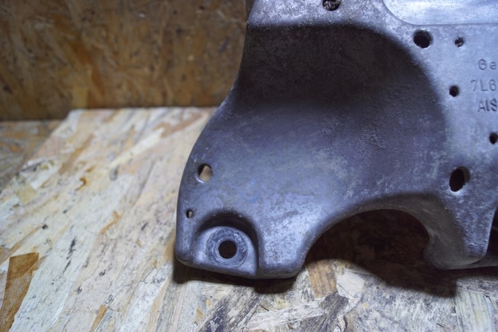 фото №6, Лапи двигуна audi q7 4l vw touareg 4.2 7l6199308