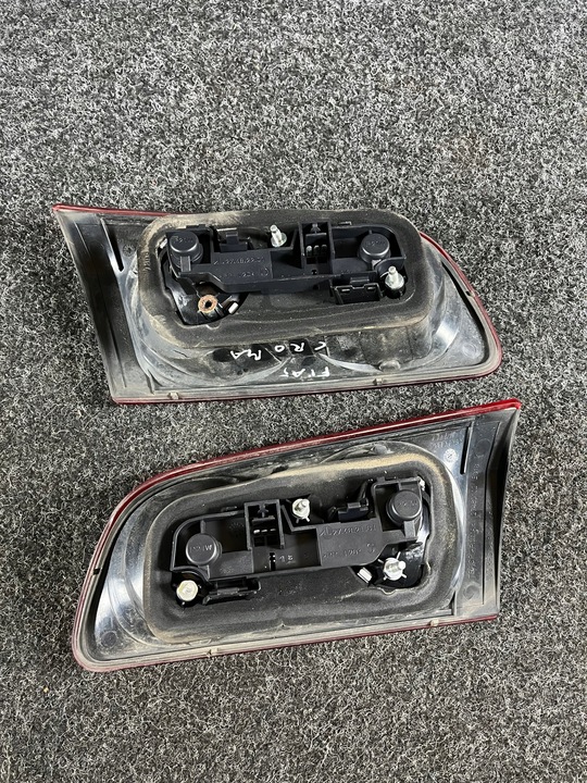 фото №7, Fiat croma ii лампа левая правая зад w крышка багажника комплект 51727252 51727251