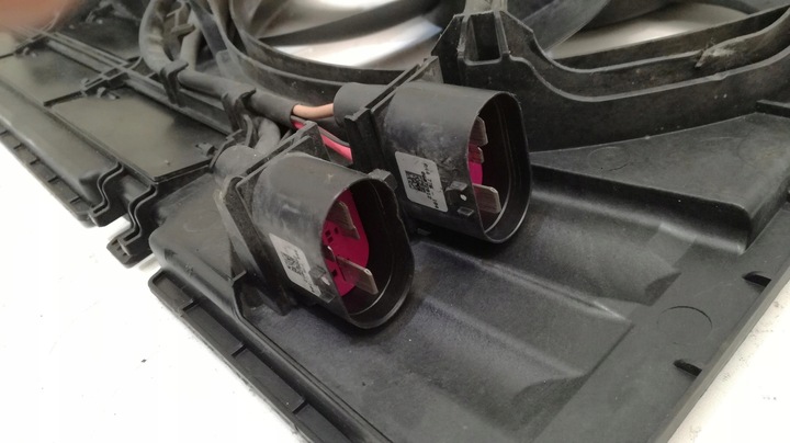 фото №7, Audi a8 4h корпус вентилятор 4h0121003n