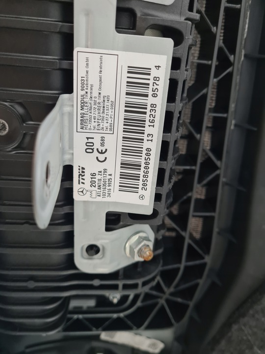 фото №15, Mercedes c-klasa w205 панель консоль