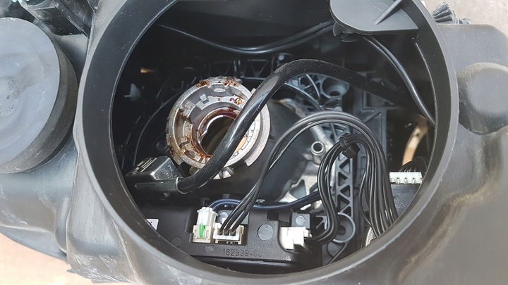 фото №16, Лампа перед левая vw touareg рестайлинг 7l6 ксенон поворотный