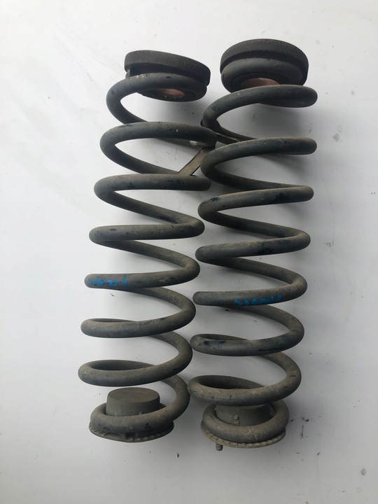 фото №1, Jeep cherokee trailhawk пружина задняя 16r