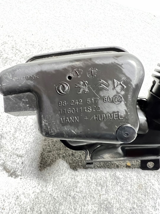 фото №7, Резонатор воздуховод воздуха peugeot 2008 ii 9824251780 9824250880