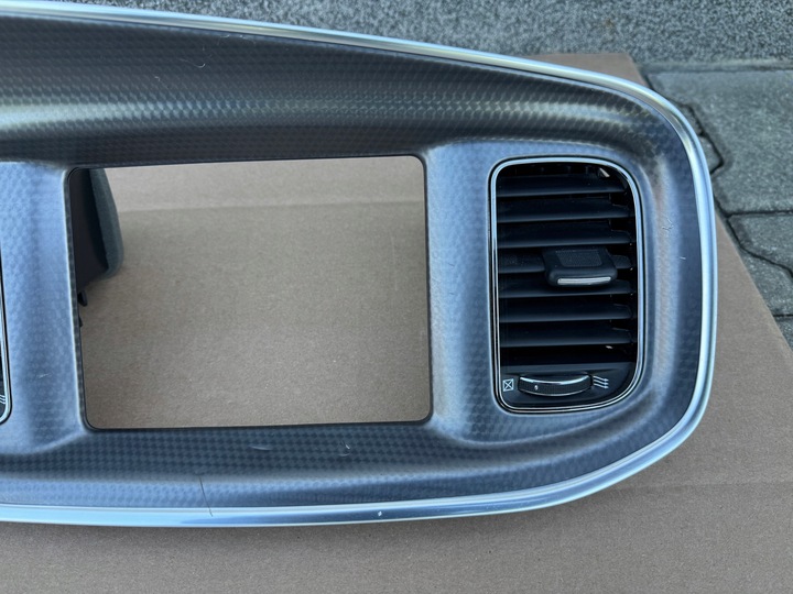 фото №5, Dodge charger панель рамка приладів панель роздавальна 2015+