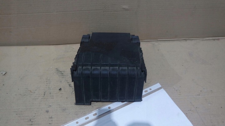 фото №5, Захист коробка запобіжників vw passat b6 1k0937132f