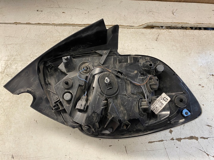 фото №7, Renault zoe лампа лівий зад 265554013r