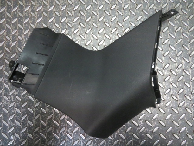 фото №1, Обшивка стійка праві audi q5 8r0867246m