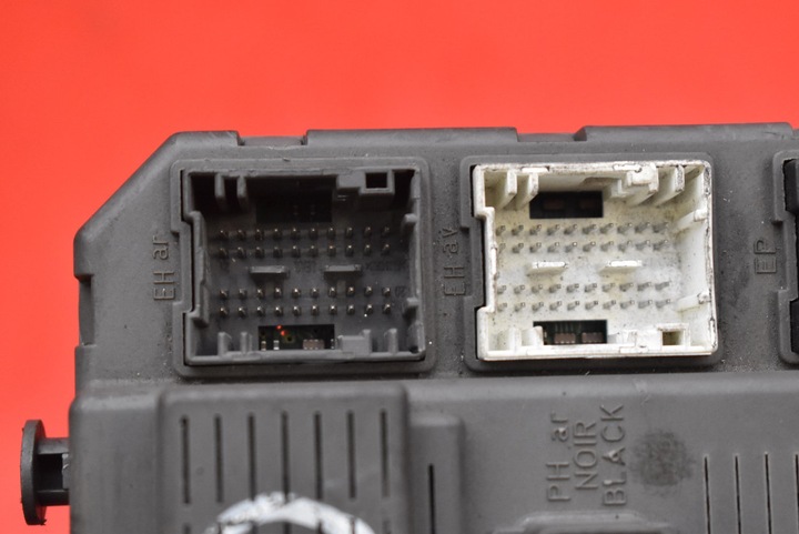 фото №15, Коробка запобіжників 9649301780 bsi citroen c5 1 i 2.2 hdi 133 km 01-04