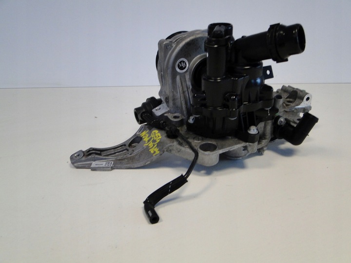 фото №14, Mercedes термостат насос воды натяжитель a6542003900 a6542000101 2.0 r4 om654