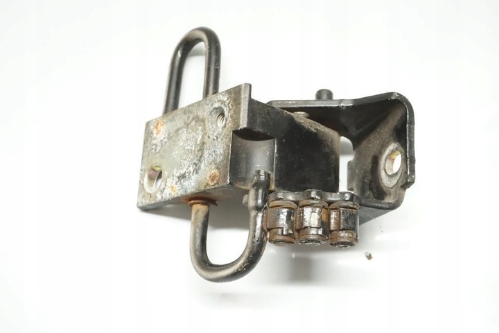 фото №4, Петля двері праві перед vw golf iv