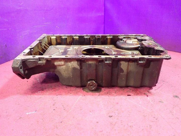 фото №6, Volvo v40 i 00-02 рестайлинг 2.0 163km поддон масляная 9189158