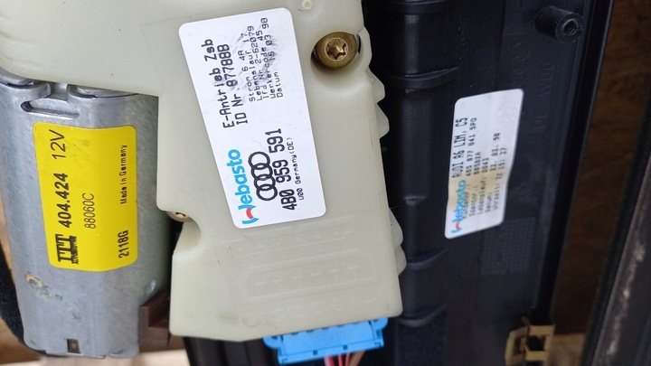 фото №8, Люк audi a6 c5 98r sedan 8d0877255