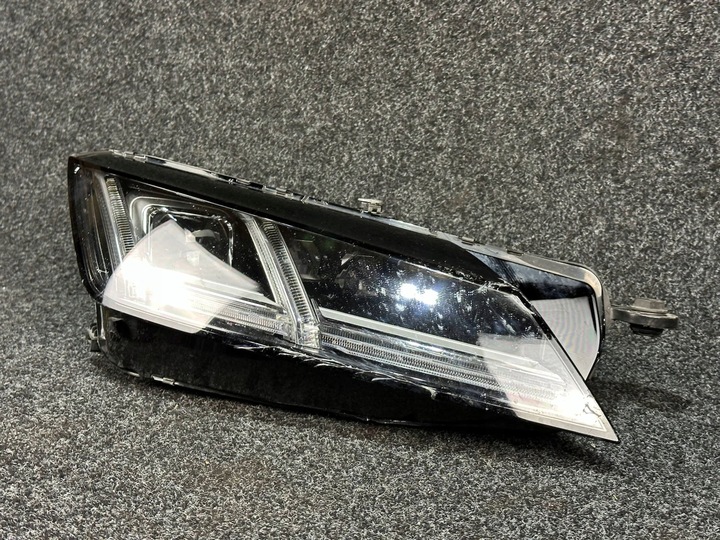 фото №2, Audi tt tts лампа полный led matrix правая перед передняя 8s0941036b