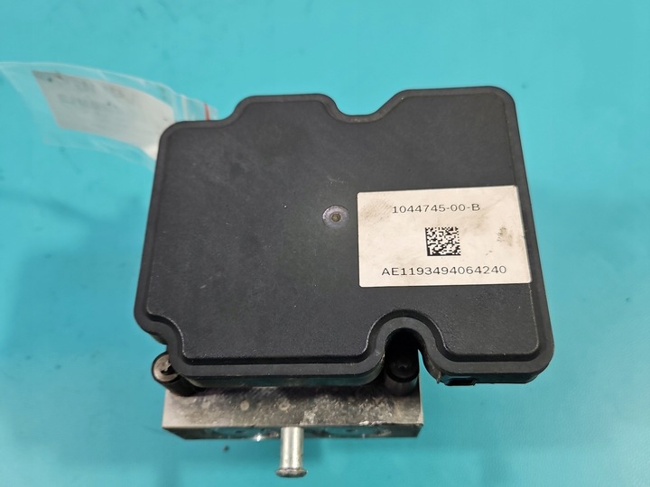 фото №7, Насос abs tesla модель 3 2017- 1103541-00-a 1044745-00-b 2265106527