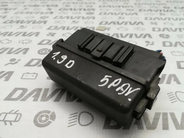 фото №7, Рамка / модуль запобіжників kw hp - - 2006 перед чорний