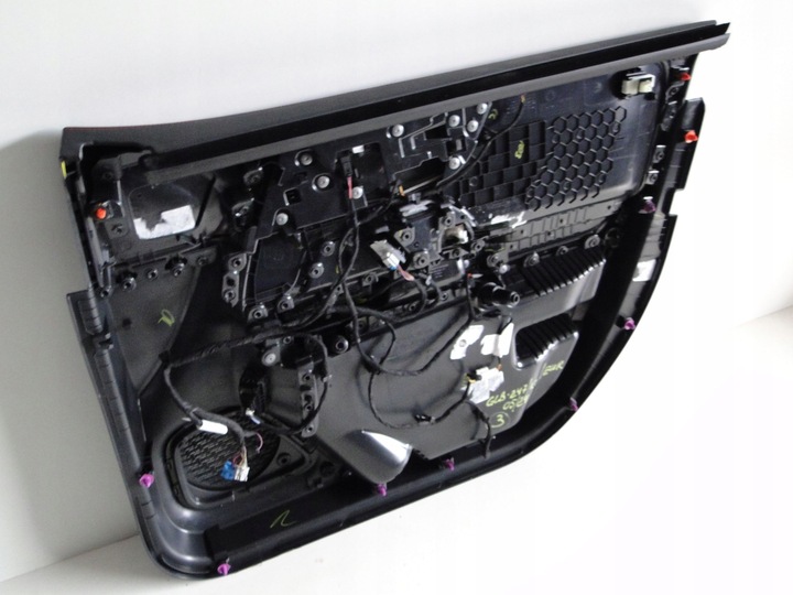 фото №10, Mercedes glb x247 247 amg оббивка боковина двері передні ліві червона nić