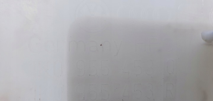 фото №10, Бак омывателя vw golf v 1k0955453q