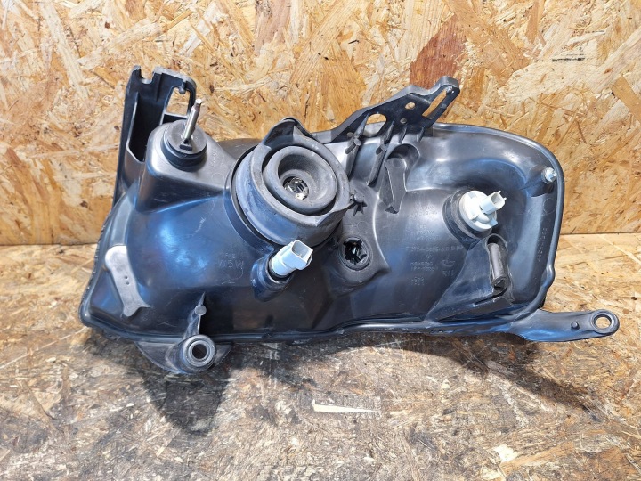 фото №6, Правая фара перед mazda tribute 01-04 европа 2t2413005c