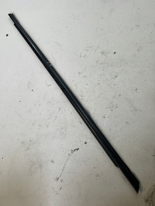 фото №1, Hyundai i20 ii 5d планка накладка ліва зад