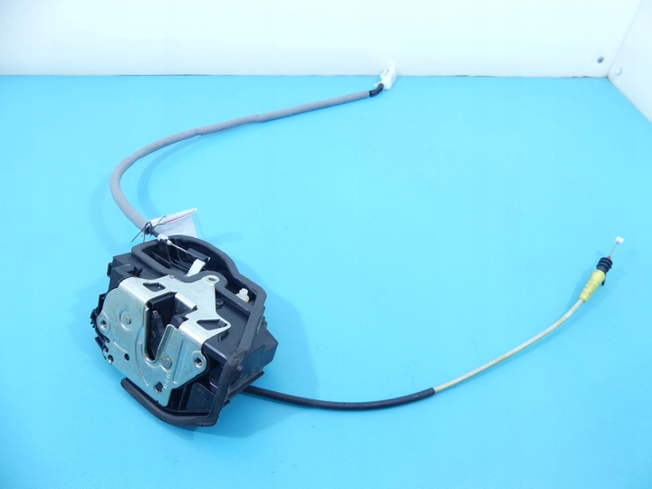 фото №1, Замок зад правые 5 pin bmw x5 e70 рестайлинг eu