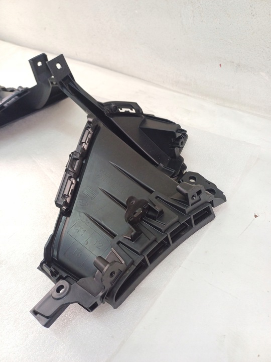 фото №12, Ґрати бампера перед ліва права комплект renault megane e-tech 22-