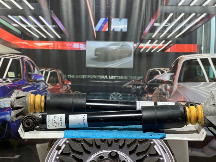 фото №9, Bmw f20 f21 f30 f31 f32 f33 f36 амортизатор заднє комплект sachs 315872