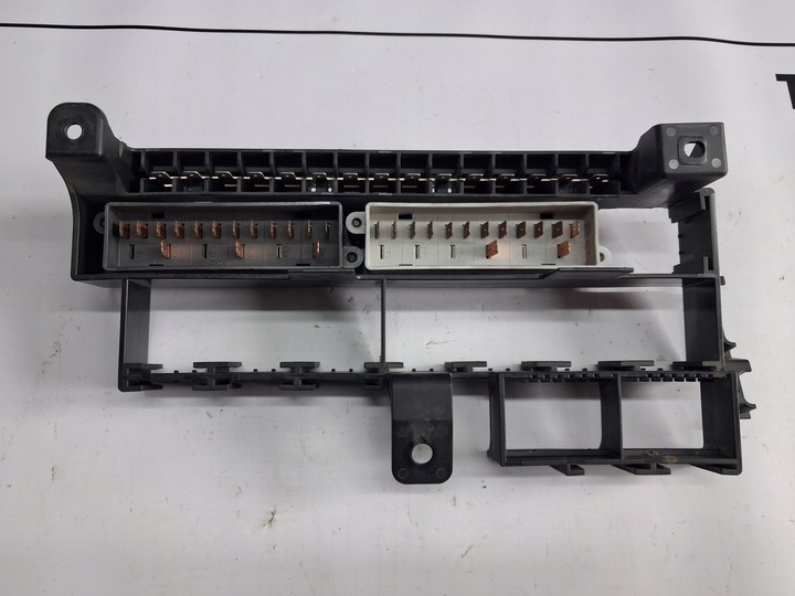 фото №3, Плита кронштейн планка предохранителей коробка volvo fh 4 fm 4