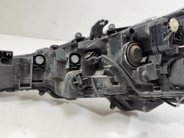 фото №12, Праве повний led toyota corolla e21 2018- демонтаж hb універсал 81110-02s70