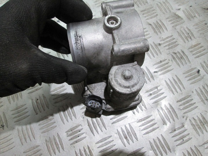 фото №3, Дросельна заслінка skoda seat 1.6 16v bts 03c133062c