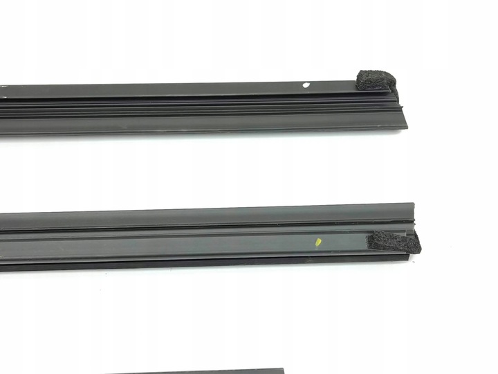 фото №10, Hyundai kona i 2019 комплект прокладка стёкла дверь передних