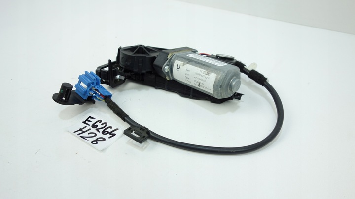 фото №3, Моторчик podajnik ремня mercedes c w205 a2058600182