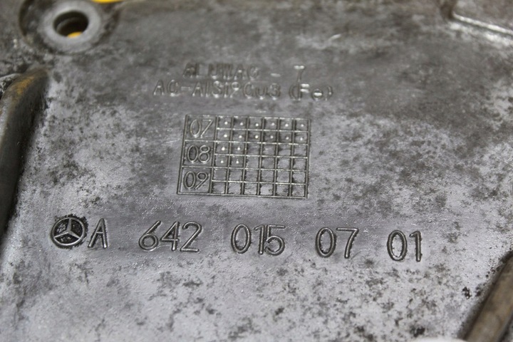 фото №7, Корпус кришка розподільний вал 3.0 cdi w211 w204 w164 w212 w221 a6420150701