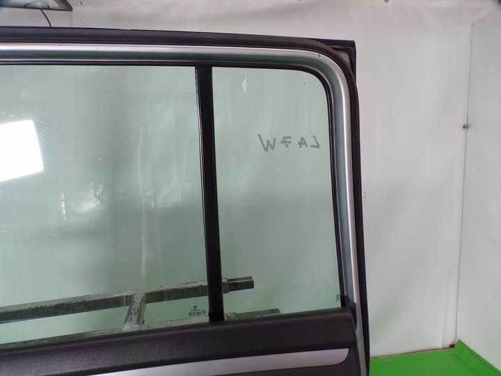 фото №9, Volkswagen touran i двері праві зад задні лак la7w