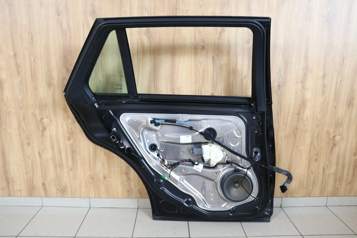 фото №7, Mercedes e-klasa w212 универсал дверь левая зад задние лак 197