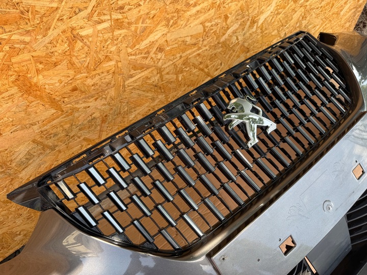 фото №9, Peugeot 2008 ii gt line бампер перед решітка org