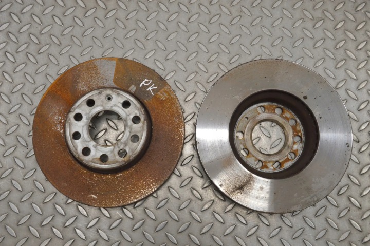 фото №4, Vw golf viii cd1 комплект передних диск тормозных 2021 287mm