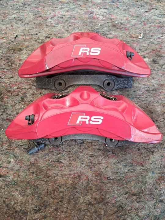 фото №1, Audi rs rs4 rs5 затискачі гальмівні колодки диски 374 mm захисні накладки перед