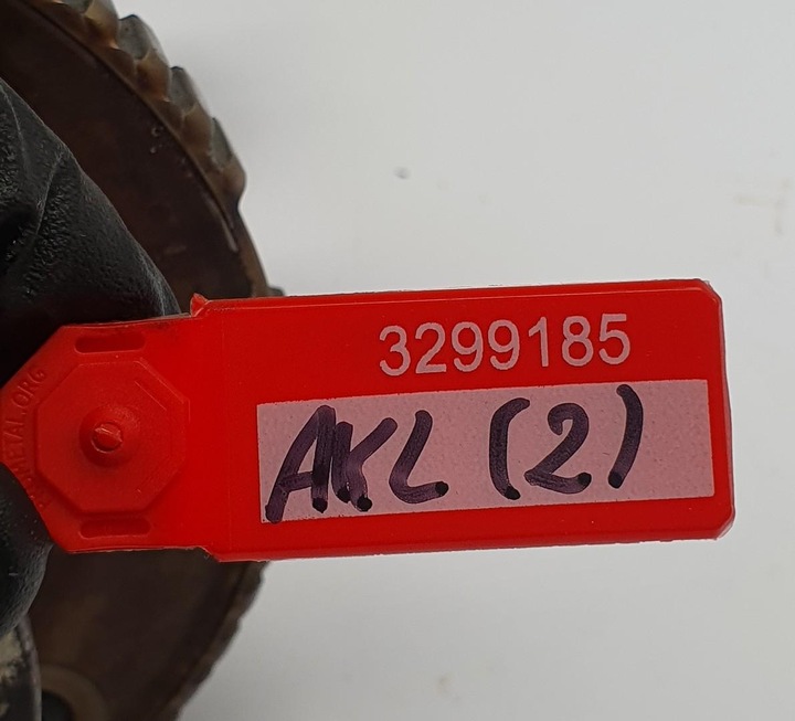 фото №9, Wał коленчатый vw golf iv 1.6 8v akl 050105189 06a105209