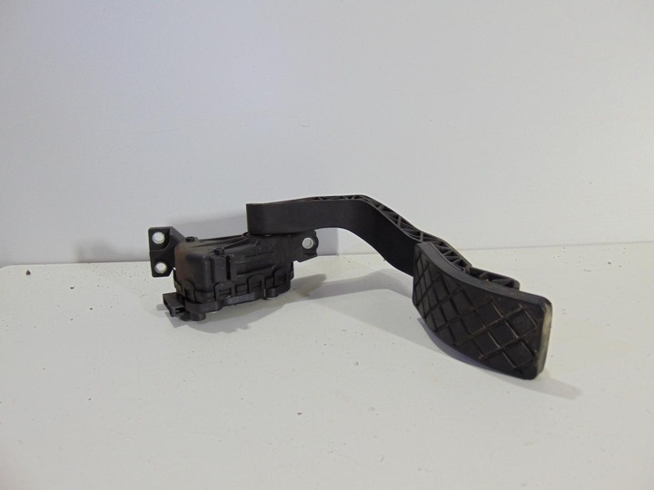 фото №1, Педаль газа потенциометр a8 d3 4.0 tdi 4e1723523d