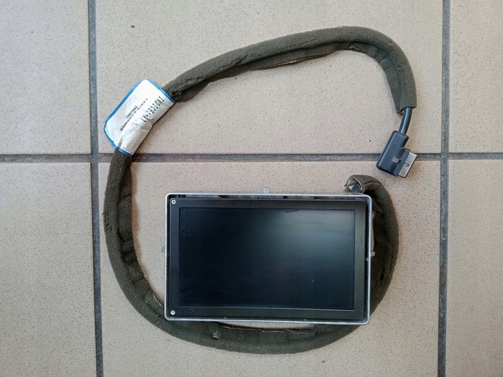 фото №1, Renault дисплей 8200001376a + кабель 8200077504