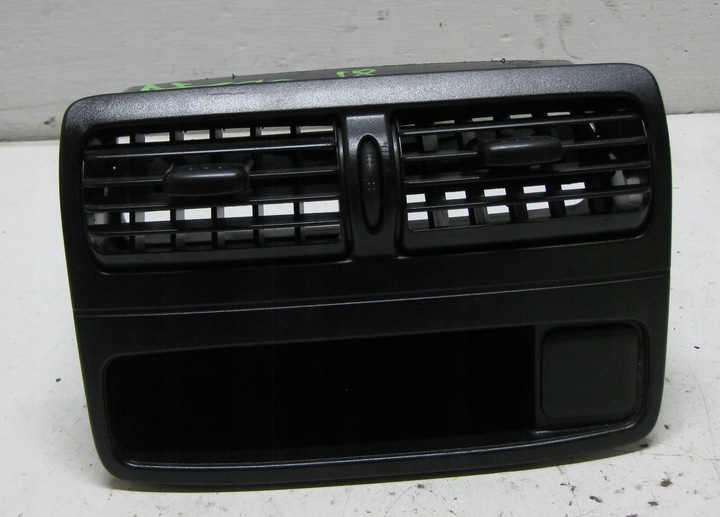 фото №1, Mercedes atego 3 818 5.2d 18r решётка воздуховод 9438300354