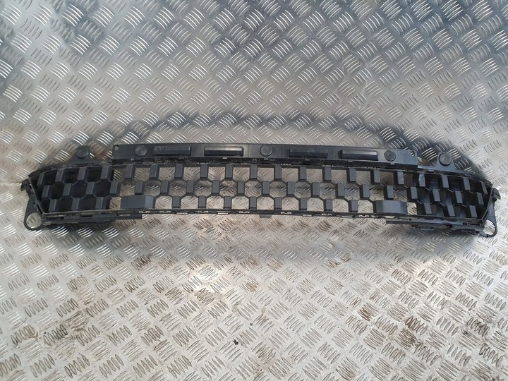 фото №1, Renault megane e-tech 2022-2023 решётка средняя бампера перед передней