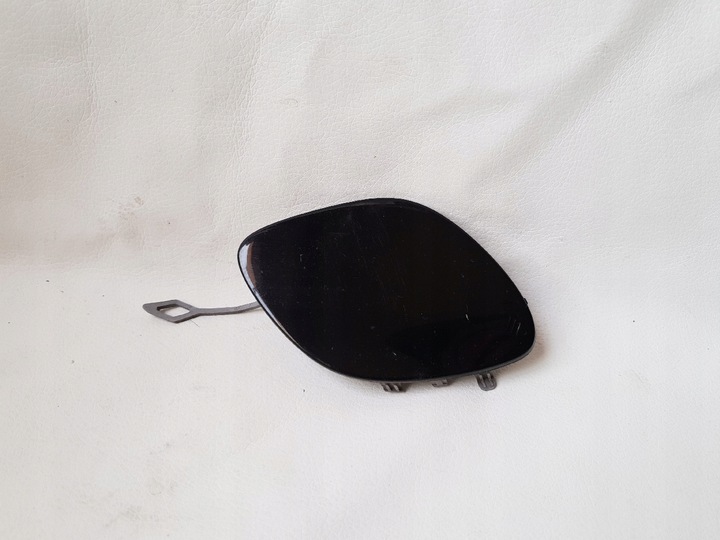 фото №1, Mercedes c-klasa w205 заглушка hak w бампер перед