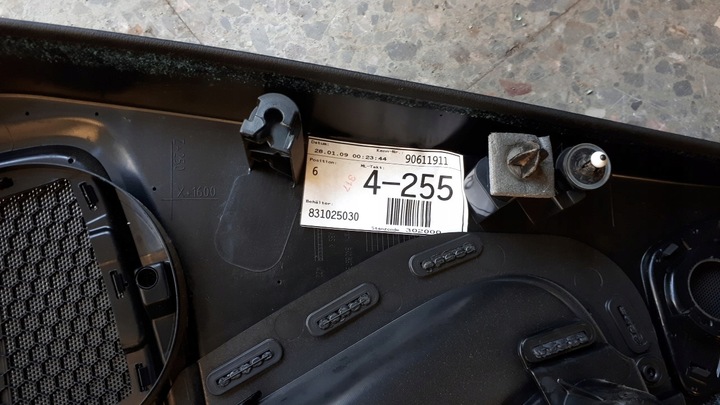 фото №9, 8k0867305 боковина двері лівий зад audi a4 b8