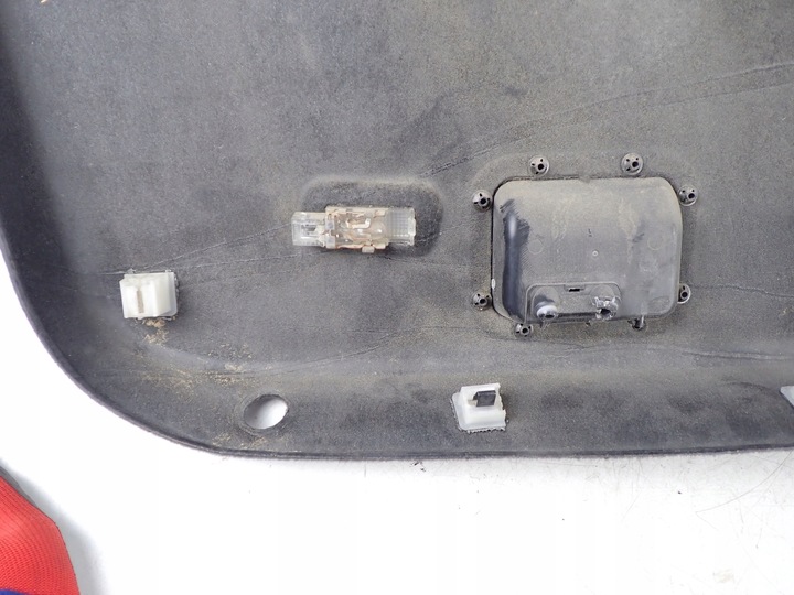 фото №8, Захист оббивка кришки багажника ручка audi a8 s8 d3 5.2 коротка 4e0867975k